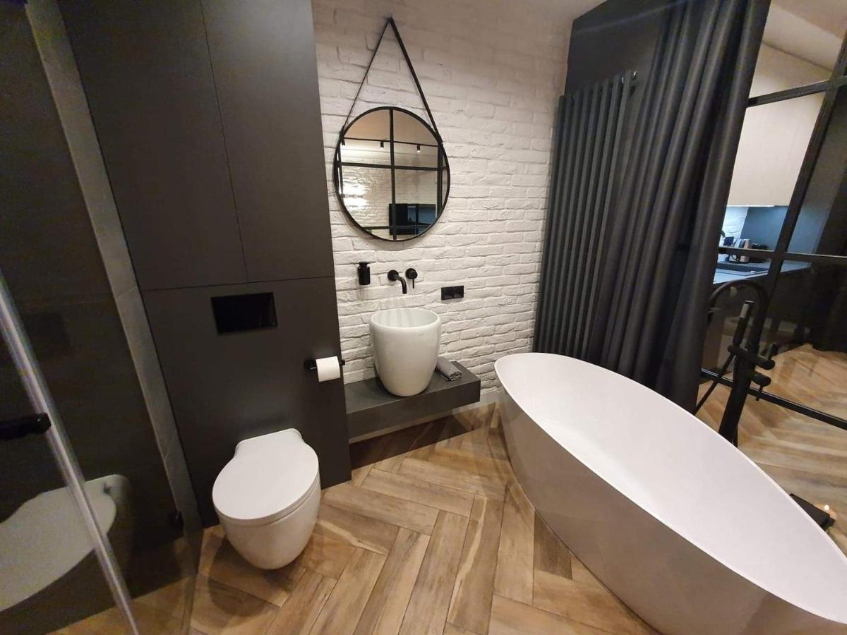 Flaming Apartment *