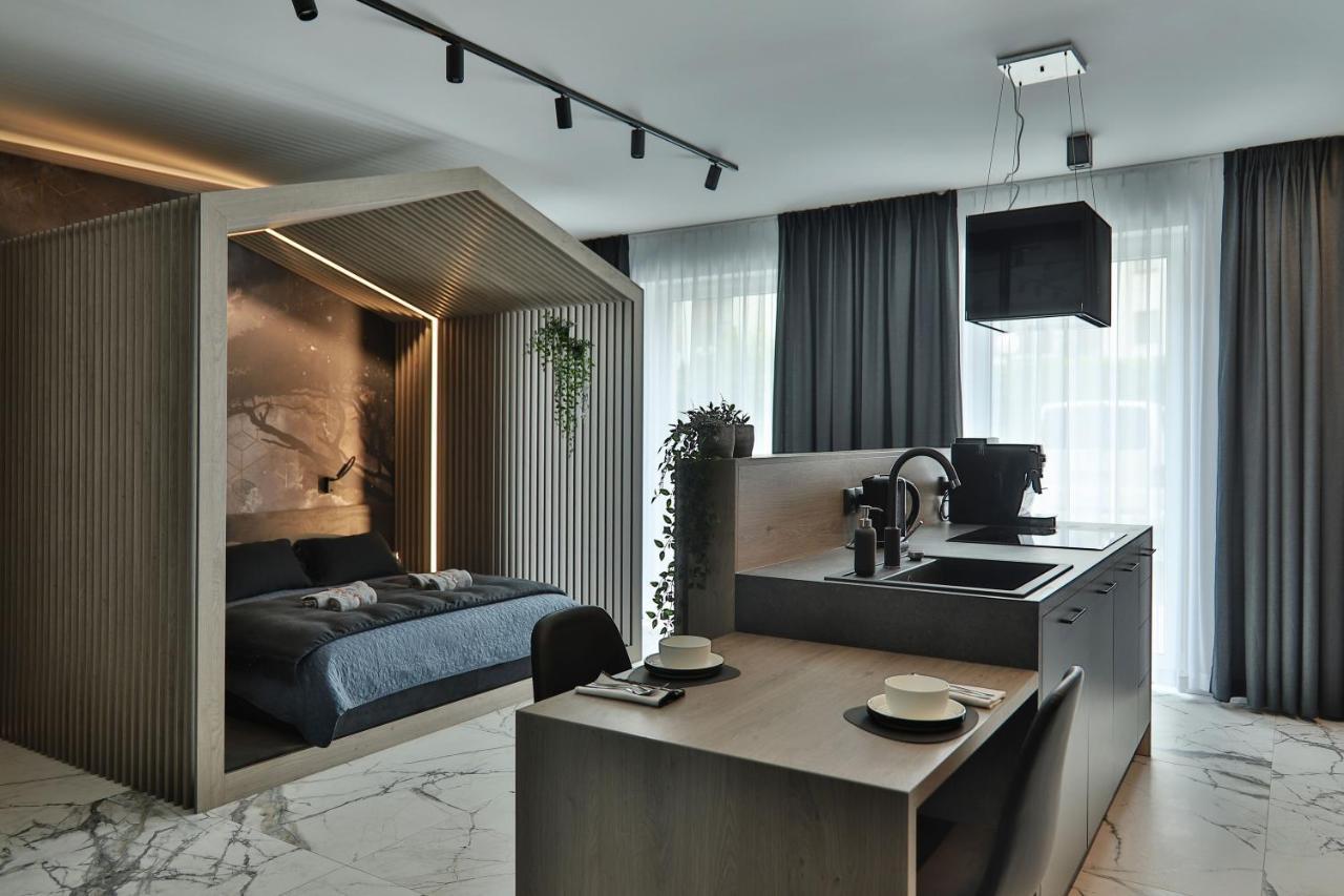 Flaming Apartment *