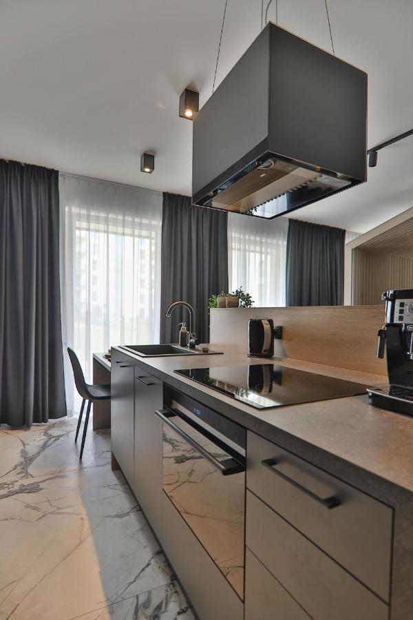 Apartment Flaming *