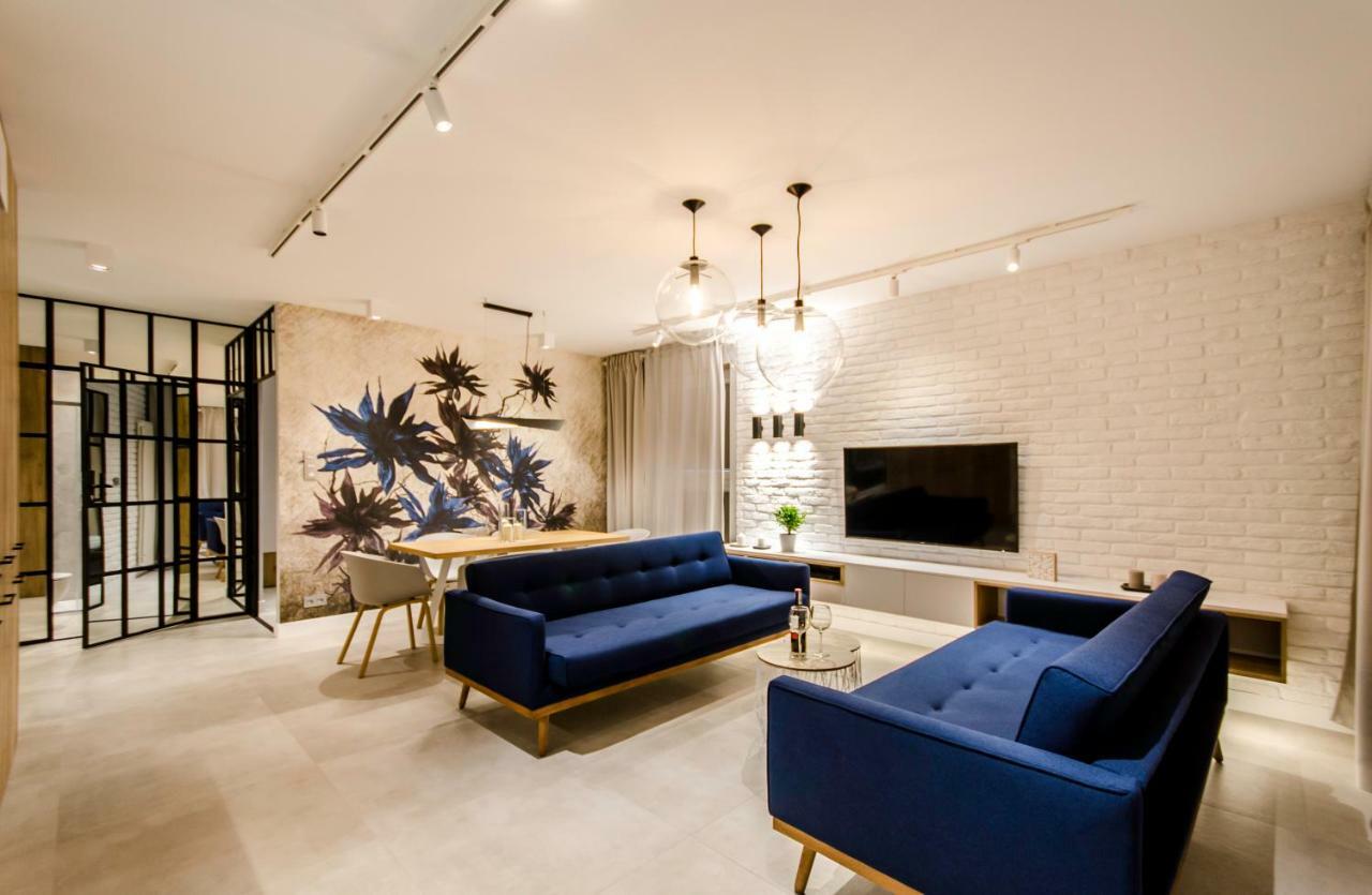 Flaming Apartment *